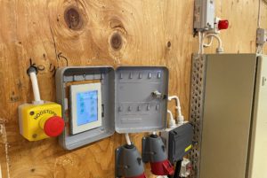 KNX-display med nödstopp